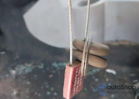 2005 Chrysler Pt Cruiser Touring from USA, damaged, VIN 3C4FY58B15T529697